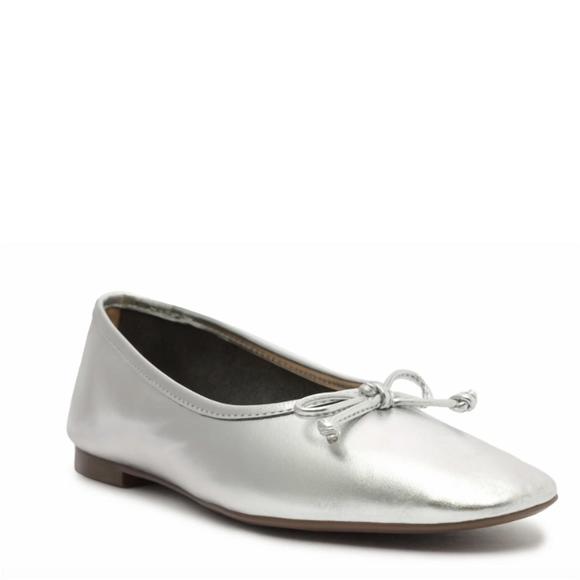 NEW SCHUTZ women's metallic leather ballet flat shoe in silver - Picture 1 of 4